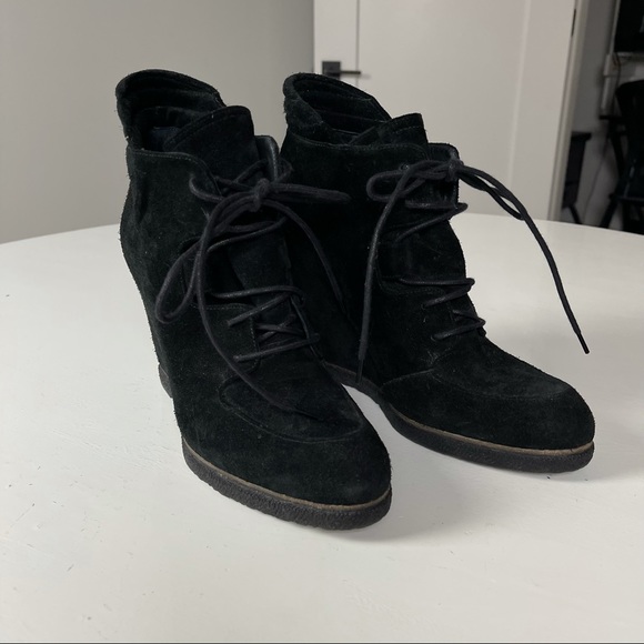 STUART WEITZMAN - Picture 2 of 6